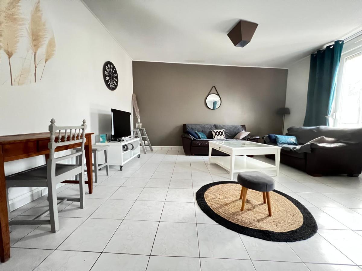Ferienwohnung La Plume Wifi Parking Un-Sejour-A-Part Clouange Exterior foto