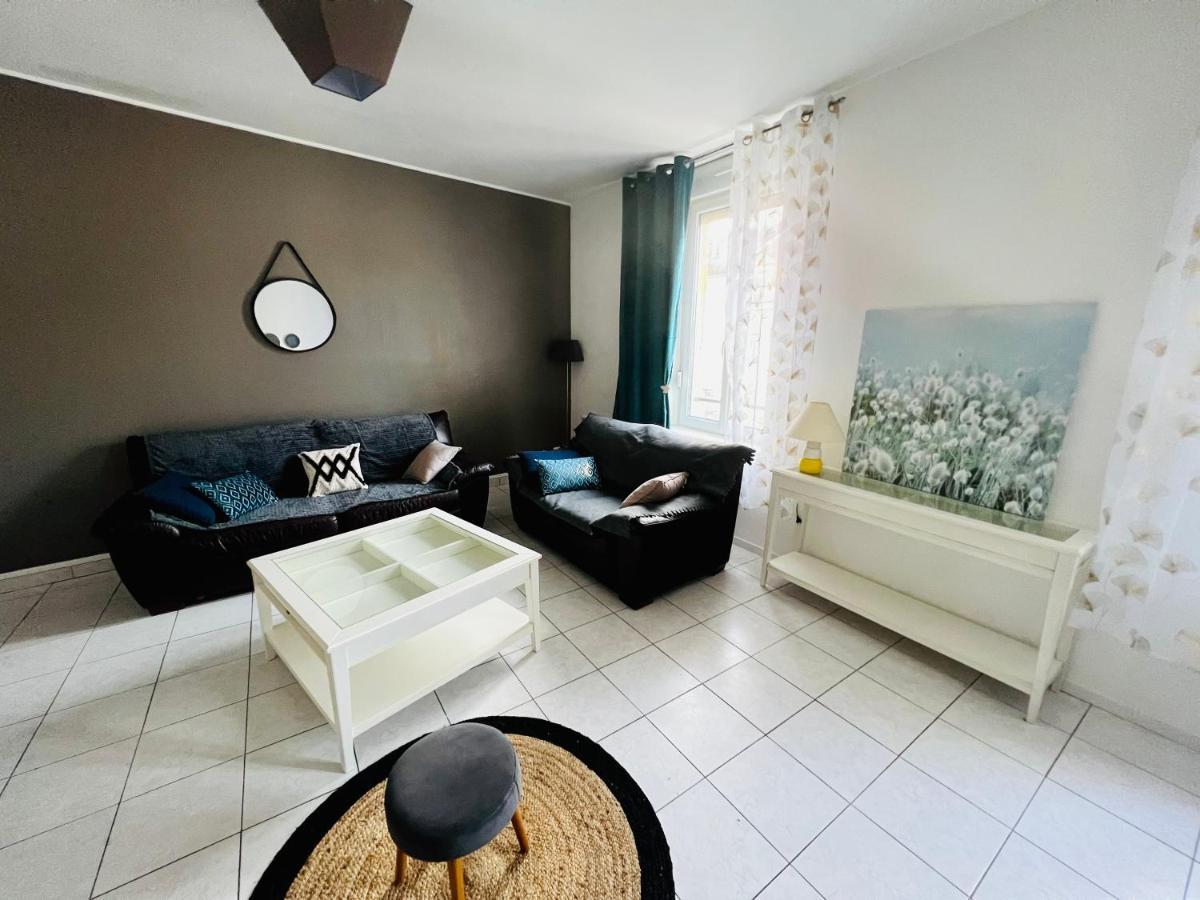 Ferienwohnung La Plume Wifi Parking Un-Sejour-A-Part Clouange Exterior foto